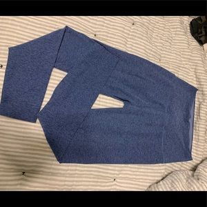 Beyond Yoga leggings size M